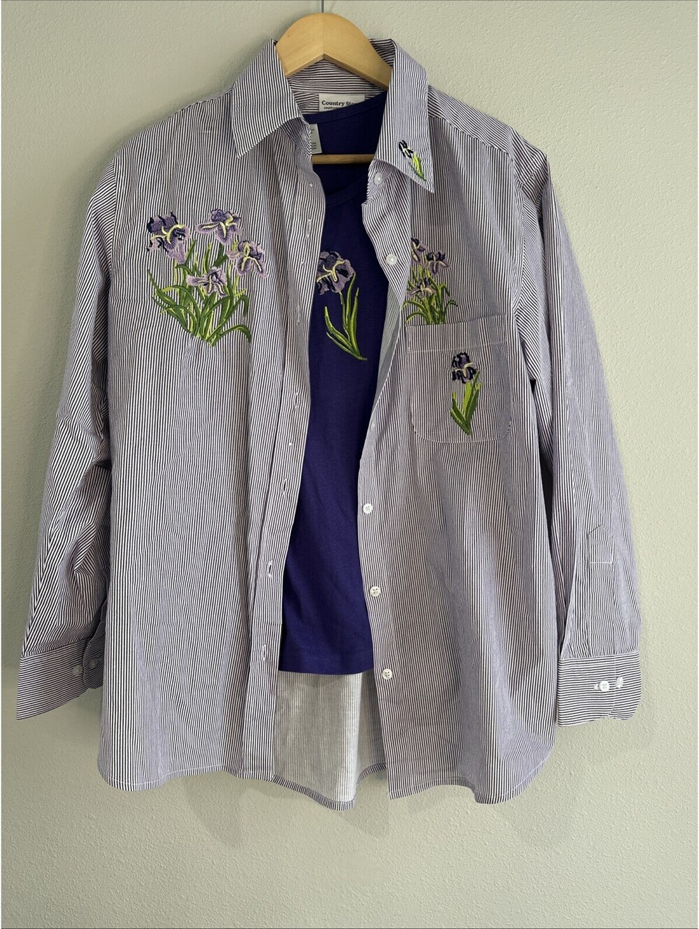 Country Store 2-Piece Embroidered Striped Purple Floral Shirt Set Size M